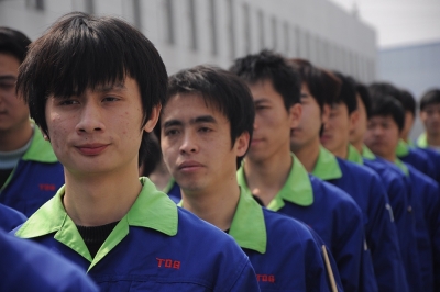 天通公司在八一節前組織員進行軍事操練